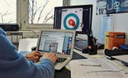 Das Glasfasernetz ermöglicht schnellere Verbindungen und neue Nutzungen bei der Telekommunikation. (Bild: Heini Schwendener)