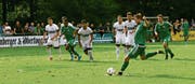 Captain Pascal Schlegel behält die Ruhe: Er verwandelt den Foulpenalty souverän zum 1:1-Ausgleich. (Bild: Miriam Küpper)
