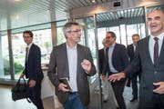 In Empfang genommen wurde Alain Berset vom publizistischen Leiter Pascal Hollenstein sowie weiteren Leitungspersonen von "Tagblatt" und "Thurgauer Zeitung". (Bild: Ralph Ribi)