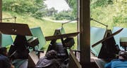 Der erste Teil des Feldschiessen-Rundgangs führte zur Anlage Berghof in der Gemeinde Herdern. (Bilder: Thi My Lien Nguyen)