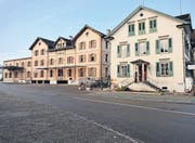 Die Thurella AG mit dem Restaurant Sternen (rechts) heute. (Bild: Reto Martin)