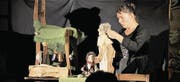 Puppenspielerin Claudine Kölbener sorgte für einen sagenumwobenen Abend. (Bild: PD)