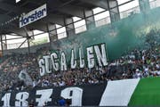Nach dem Auswärtssieg in Basel darf der FC St.Gallen am Sonntag wieder vor eigenem Publikum spielen. (Bild: Keystone)