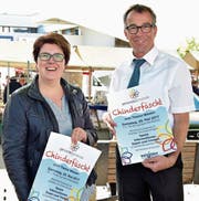 Gemeinderätin Ursi Senn-Bieri und Projektleiter Roger Häfner freuen sich auf das erstmalige Chinderfäscht am kommenden Samstag auf dem Marktplatz. (Bild: Mario Testa)