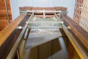 Die rund 4 Meter hohe Luzerner Guillotine wurde bei der letzten Hinrichtung in der Schweiz verwendet. (Bild: URS FLUEELER (KEYSTONE))