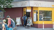 31 Poststellen im Kanton St. Gallen droht die Schliessung, so auch der Filiale in St. Gallen-Winkeln. (Bild: Ralph Ribi)