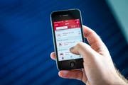 Das entsprechende Symbol antippen, und schon ist der Notruf ausgelöst. Die neue retteMi.ch Webanwendung übermittelt mit dem Notruf genauste Informationen über den Standort sowie die Gesundheitsdaten des Hilferufenden. (Bild: Urs Bucher)
