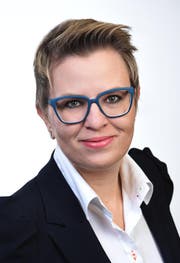 Geschäftsführerin Evelyne Hennet verlässt die Schaukäserei in Stein. (Bild: PD)