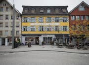 Der letzte Wirt verliess den «Ochsen» fluchtartig. Nun übernimmt ein Neuer. (Bild: Samuel Schalch (31.10.2016))