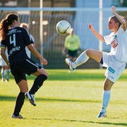 Eine Szene aus dem Spiel zwischen dem FC Zürich (l.) und St. Gallen. (Bild: Urs Bucher)
