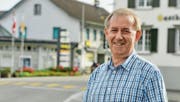 Dorfvereinspräsident Rudolf Hohl lobt die gute Infrastruktur in Islikon. (Bild: Donato Caspari)