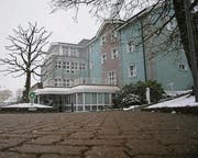 Das Direktorium des Kirchberger Alterszentrums Perlavita Rosenau wollte nach Wil umziehen, erstellt den Neubau jetzt in Bazenheid. (Bild: Simon Dudle)