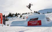 Spektakel ist garantiert, wenn an der Trick Chischte junge Snowboarder und Freeskier ihre Künste zeigen. (Bild: pd)