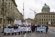 Kundgebung von SDA-Mitarbeitern gestern in Bern. (Bild: Anthony Anex/Keystone)