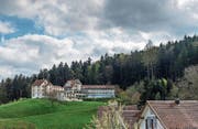 Das Durchgangszentrum Sonneblick harrt der Eröffnung. Diese scheint in weite Ferne gerückt, sogar fraglich zu sein. (Bild: Michel Canonica)