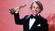 John G. Avildsen gewinnt 1977 den Oscar für «Rocky». (Bild: AP)