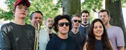Die Generations Unit kurz vor der ersten gemeinsamen Probe: Paco Andreo, Leiter Adrian Mears, Valentin Druit, Noel Mason, John Otten, Tobias Pustelnik, Yumi Ito und Addison Frei. (Bild: Mathias Frei)
