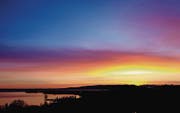 Der Ostermontag, 28. März, war einer der wenigen warmen Märztage am Bodensee. Auf dem Bild ist die Morgenstimmung am Ostermontag von Rorschacherberg aus gesehen. (Bild: Andreas Walker)