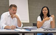 Andrea Abderhalden, Generalsekretärin des Nordostschweizer Schwingertages, mit Ehemann Jörg Abderhalden, OK-Präsident NOS. (Bild: Urs Huwyler)