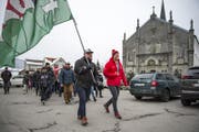 Marc Bischofberger am Umzug durch Oberegg. (Bild: Benjamin Manser)