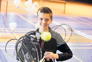 Der 13jährige Tinko Schnegg aus Oberaach hat eine Schwäche für Ballspiele. Er ist im Racketlon U13-Weltmeister. (Bild: Donato Caspari)