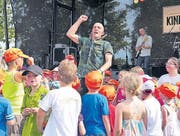 Sänger Andrew Bond beim Auftritt letzten September. (Archivbild: Martina Eggenberger Lenz)