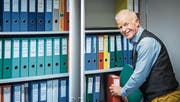 An seinem letzten Arbeitstag als Gemeindepräsident räumt Thomas Gamper sein Büro. (Bild: Reto Martin)