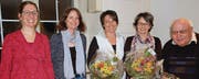 Melanie Meier, neue Leiterin Ludothek, Rita Fäh, neue Stellvertreterin Leiterin Ludothek, Maya Naef, Christa Müller, abtretende Vorstandsmitglieder Ludothek, und Ernst Klingler, scheidender Kassier (von links). (Bild: pd)