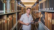 Martin Lüthi ist im Staatsarchiv St. Gallen zuständig für das Projekt der digitalen Langzeitarchivierung. Bild: Urs Bucher (Bild: Urs Bucher (Urs Bucher))