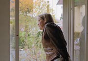 Weitblickend und selbstbestimmt: Präsidentin Elisabeth Warzinek in der Hospizwohnung. (Bild: Reinhold Meier)