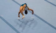 Pablo Brägger, hier am Boden, zeigt im Athletik Zentrum seine schwierigsten Übungen.