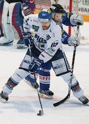 Das erste Thurgauer Derby in der Abstiegsrunde entschied der SC Weinfelden mit 6:1 für sich, drei Tage später gewannen die Pikes EHC Oberthurgau (weiss) in Weinfelden mit 7:6. (Bild: Mario Gaccioli)