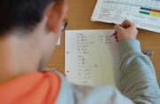 Können in der Schweiz geborene Kinder im Kindergarten noch kein Deutsch, werden in Sirnach die Eltern zur Kasse gebeten. (Bild: Ralph Ribi)
