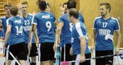Mehr Laufbereitschaft als der Gegner gezeigt: Der UHC Rangers Grabs Werdenberg freut sich über den Sieg. (Bild: Michael Vetsch)