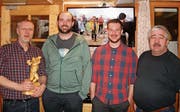 Wechsel im Vorstand (von links): Andreas Rothenberger, ehemaliger Flaggalahoppma; Manuel Büchel, neuer Flaggalahoppma; Remo Büchel, neuer Präsident; Heinz Müntener, ehemaliger Präsident. (Bild: PD)