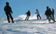 44 Saisonkarten verkaufte der Skilift Vögelinsegg im Dezember. (Symbolbild: Hannes Thalmann)