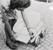 Der zusammenklappbare Kinderwagen «DoDo» (1945).