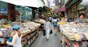 Die Ruhe vor dem Sturm? Ein Markt in der südkoreanischen Hauptstadt Seoul. (Bild: Jeon Heon Kyun/EPA (12. August 2017))