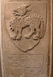 Die Grabplatten von Diethelm IV. und Friedrich V. (Bild: Picasa)