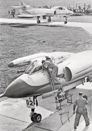 Der Kampfjet P-16 (1955).