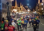 Am 2. Dezember wird das Zentrum von Gossau wieder zum Mekka für Läufer. (Bild: Michel Canonica (3. Dezember 2016))
