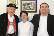 Die jüngere Generation der Bauernmaler: Willi Forrer, Theres Tobler-Manser und Albert Zellweger zeigen ihre Werke im Volkskunde-Museum Stein. (Bild: mge)