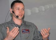 Steve Schild spricht über seine Reise zum Mars. (Bild: Kurt Peter)