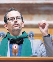 Rechnet mit der Ecopop-Initiative ab: Balthasar Glättli von den Grünen. (Bild: ky/Peter Klaunzer)