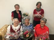 Zufriedene Vereinsmitglieder: Claire Müller, Käthi Kündig (hinten von links), Luise Saxer, Marianne Spitz und Anna Schlegel (vorne von links). (Bild: PD)