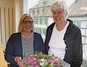 Lea Campi Klauser (links) leitet seit zehn Jahren die Geschäftsstelle von Pro Juventute AR. Rechts Präsidentin Annelise Dick-Schwab. (Bild: hü)
