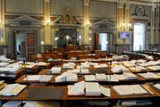 Blick in den Kantonsratssaal von St.Gallen. (Bild: REGINA KUEHNE (KEYSTONE))