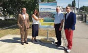 Unternehmer Hermann Hess (FDP-Nationalrat), SP-Romanshorn-Präsidentin Aliye Gül, alt Kantonsrat Max Brunner (CVP) und SVP-Kantonsrat Urs Martin sagen Ja zum Hotel auf der Hafenpromenade. (Bild: Tanja von Arx)
