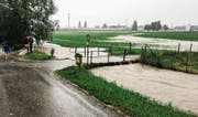 Ein solches Bild wie 2015 soll es nicht mehr geben: Die Rickenbacher Gemeindeversammlung bewilligte die Anhebung der Bachstrasse. (Bild: PD)