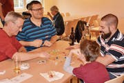 28 Teams verschiedener Generationen spielten beim Dog-Turnier um den Finaleinzug. (Bild: PD)